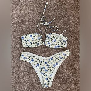 Abercrombie bathing suit. Like new only worn once